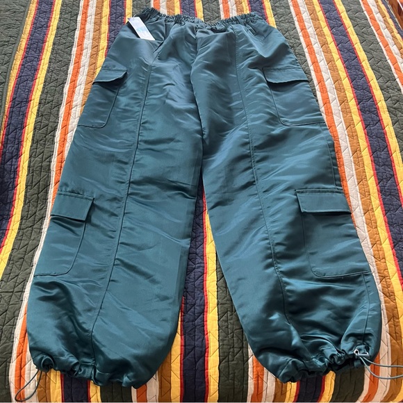 Feeling 🍀 Steve Madden cargo pants - Picture 9 of 10